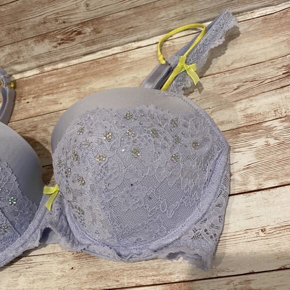 VICTORIA'S SECRET Dream Angels Light Blue Lace Bra 32DD - Picture 2 of 7